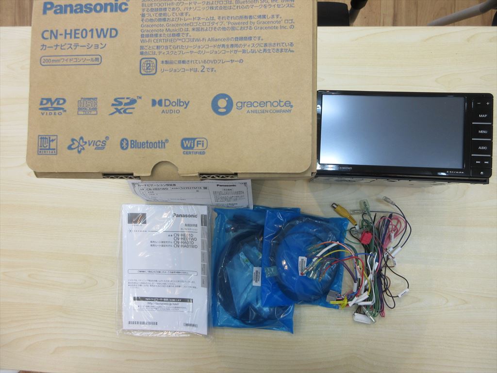 ストラーダナビCN-HE01WD Panasonic CN-HE01WD カーナビ ストラーダ 